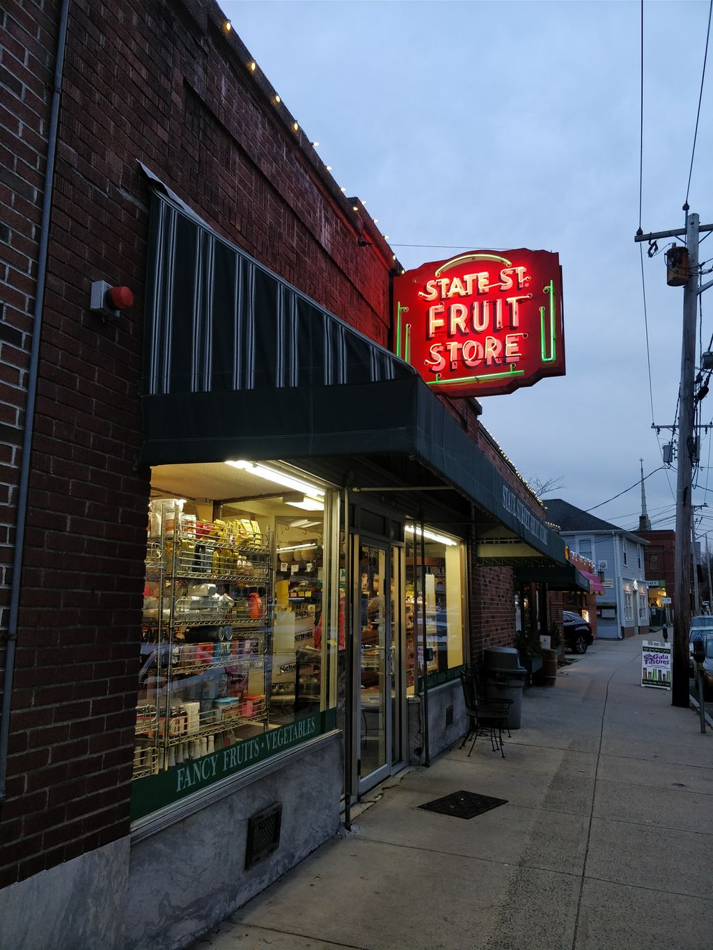 State-Street-Fruit-Store