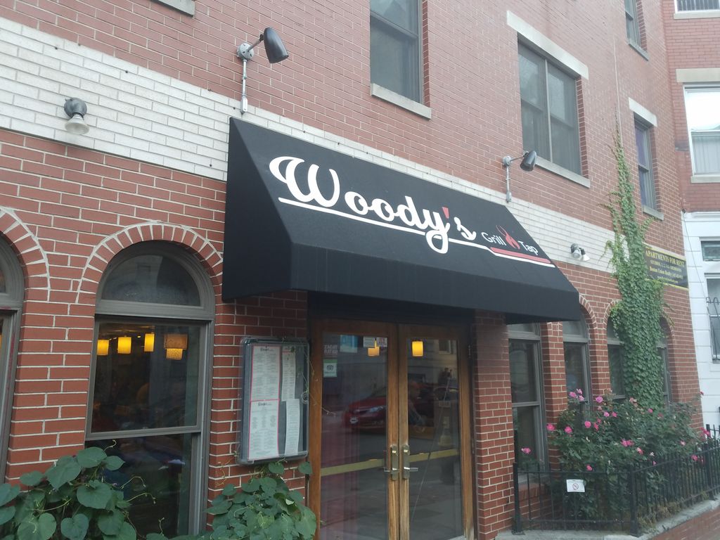 Woodys-Grill-Tap