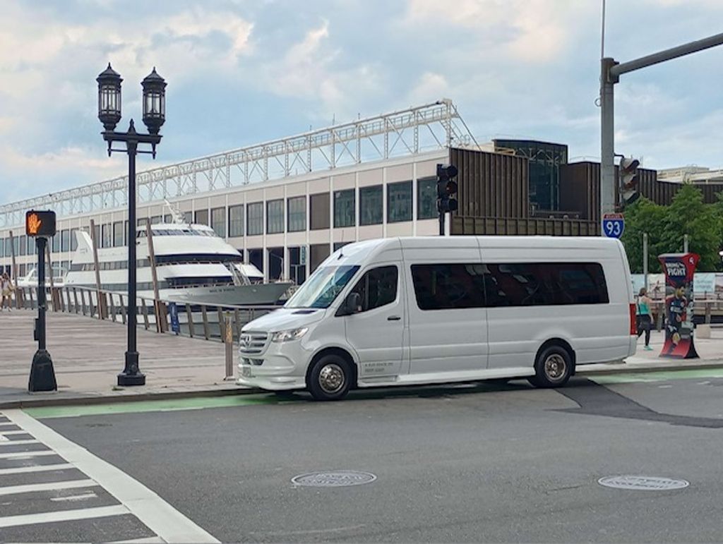 A-Plus-Coach-Boston-Airport-Shuttle