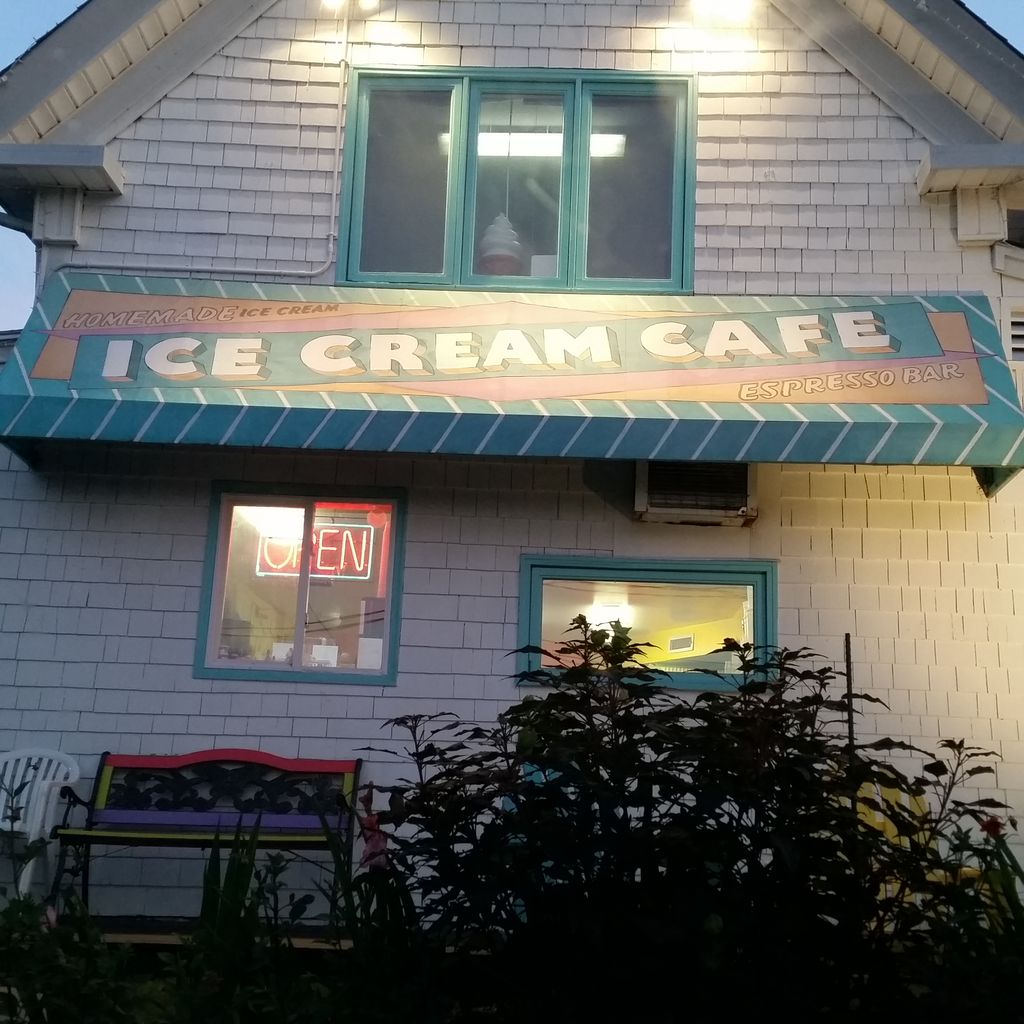 Ice-Cream-Cafe