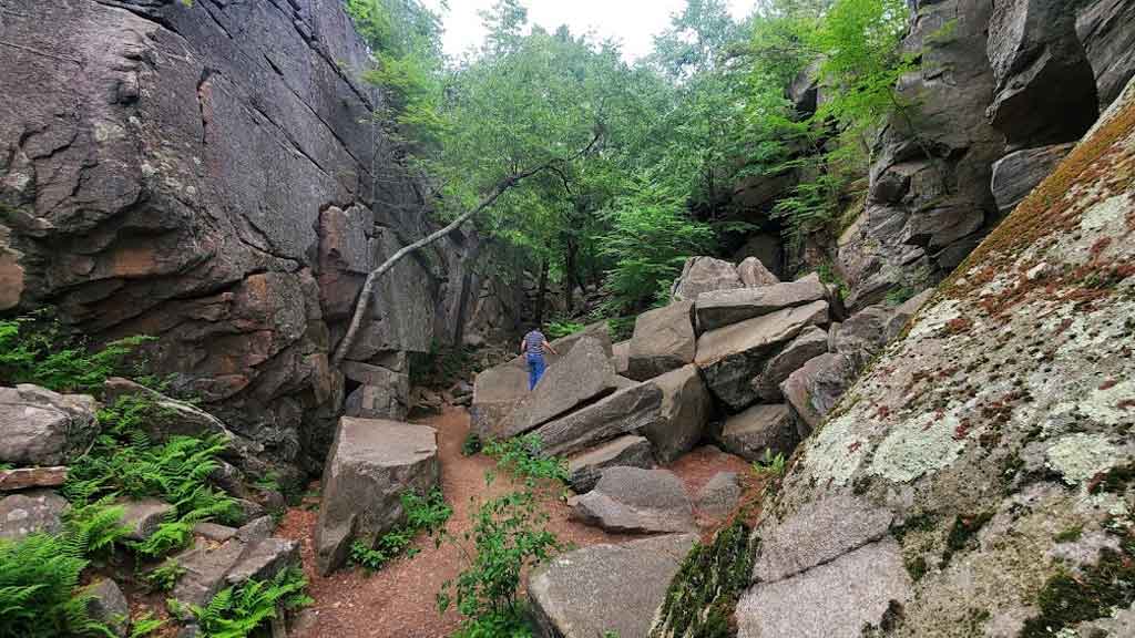 Purgatory Chasm State Reservation (Sutton)