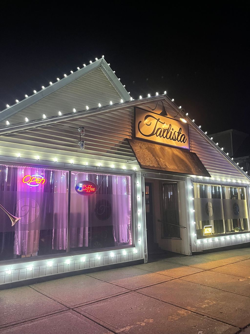 Tatlista-by-the-Brook-Restaurant