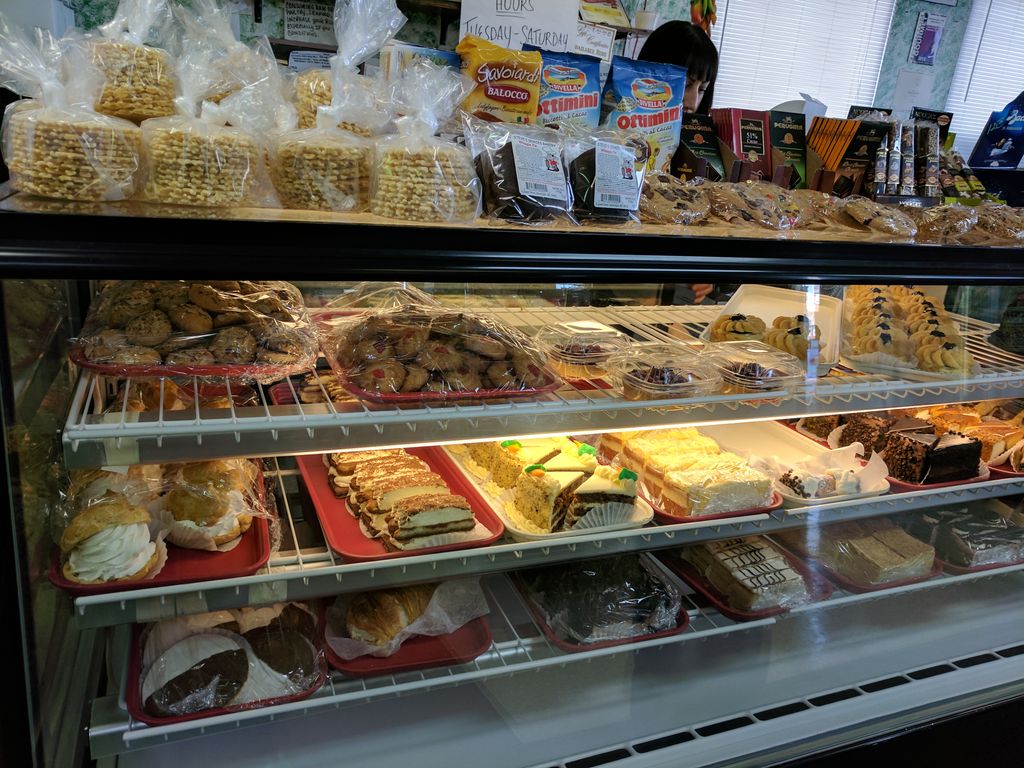 Anthonys-Italian-Style-North-End-Deli