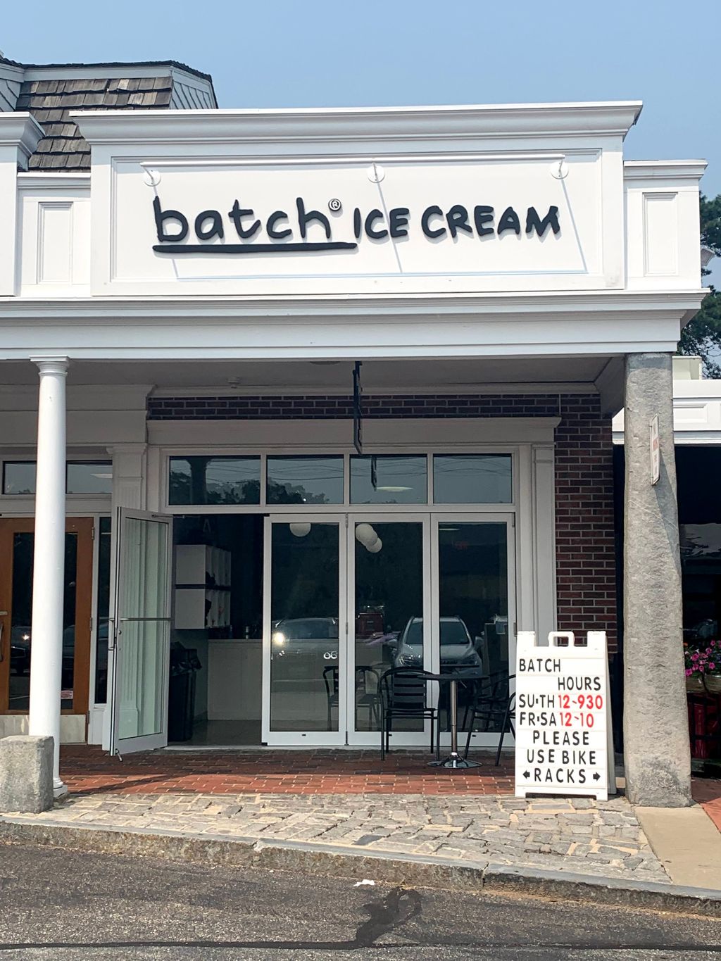 Batch-Ice-Cream-Scoop-Shop