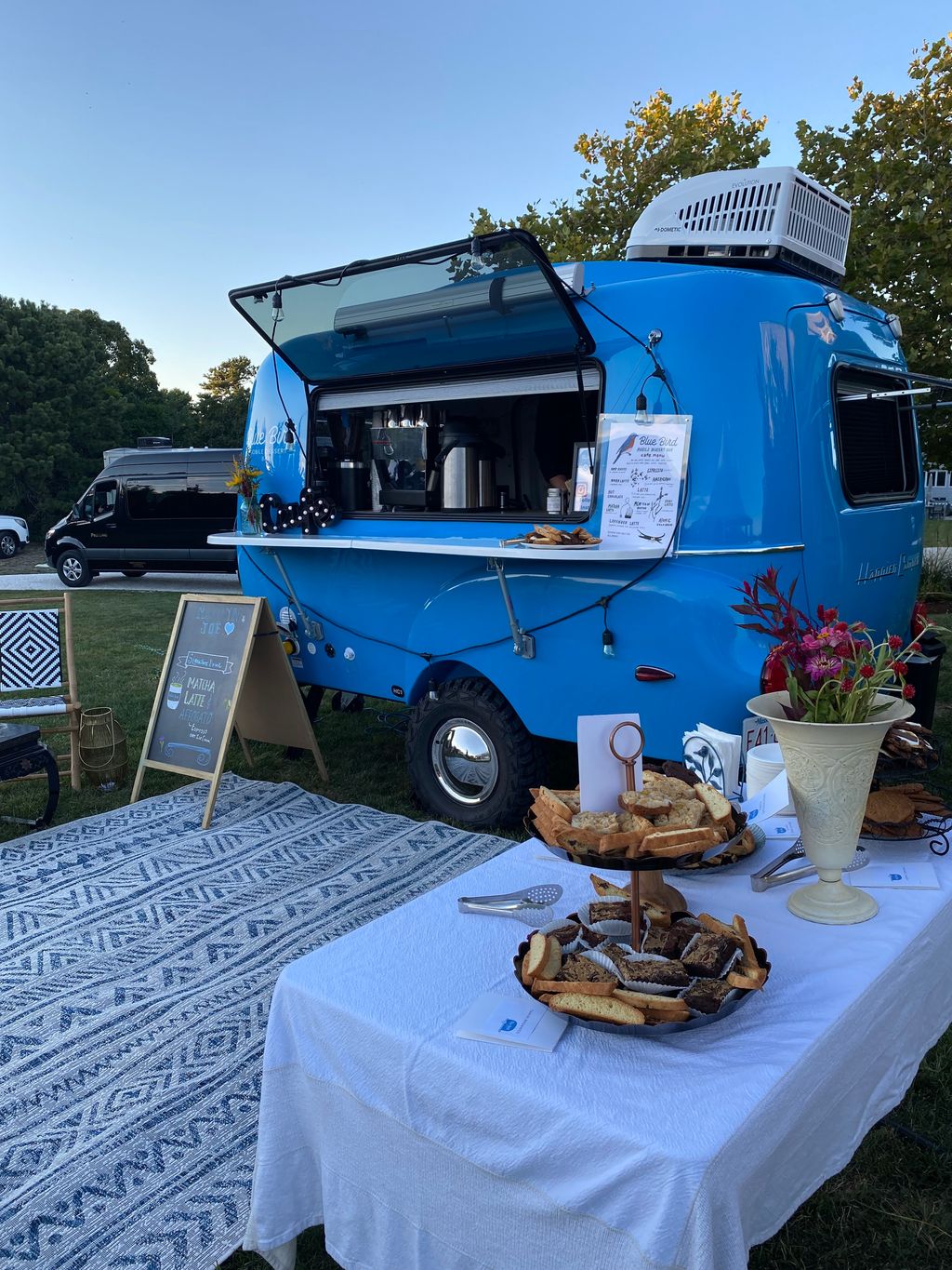 Blue-Bird-Mobile-Dessert-Bar