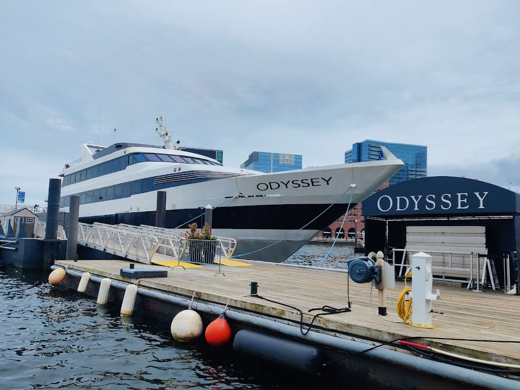 Boston Harbor City Cruises - Rowes Wharf