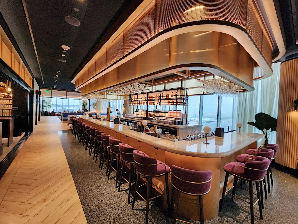 Chase Sapphire Lounge by The Club BOS