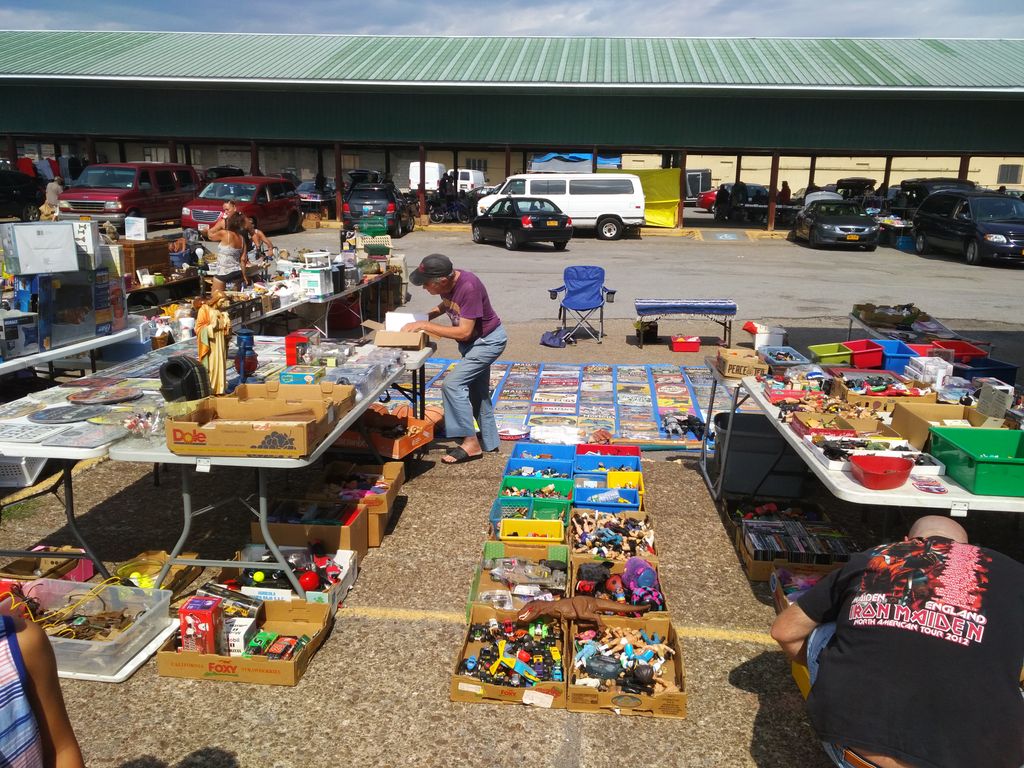 Clinton-Bailey-Farmers-Market-1