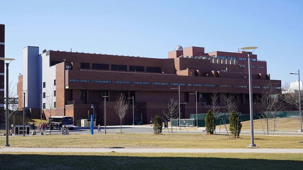  College of Nursing and Health Services