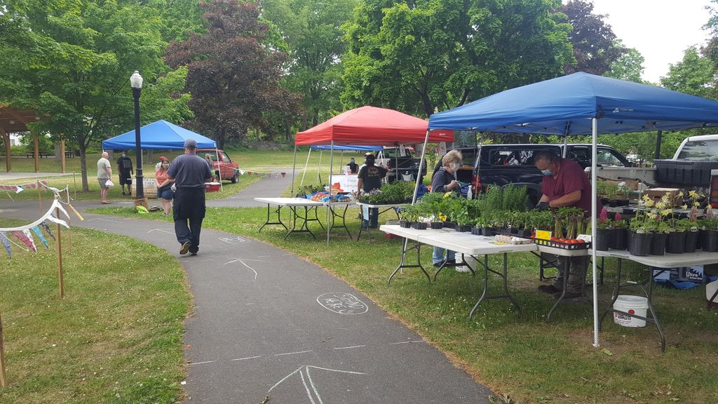 Great-Falls-Farmers-Market-Open-May-through-October