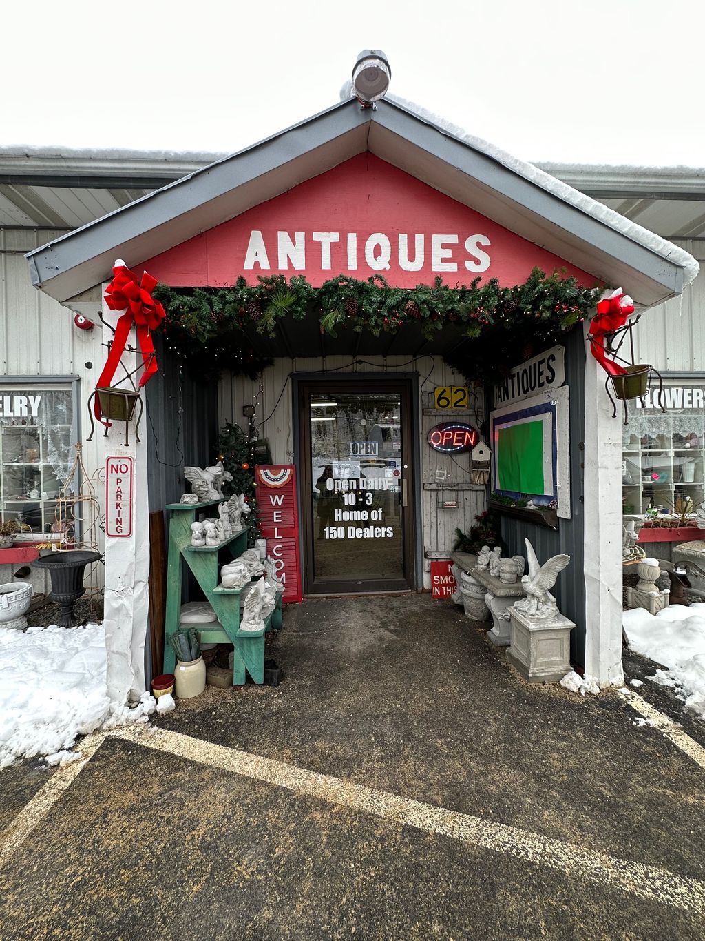 Jeffreys-Antique-Co-Op-Mall