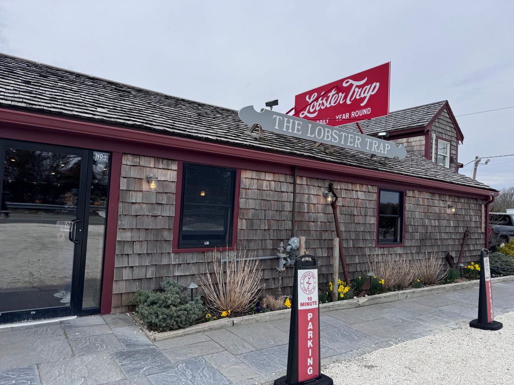 Lobster-Trap-Restaurant-Fish-Market