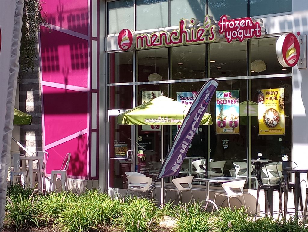 Menchies-Frozen-Yogurt-Patriot-Place