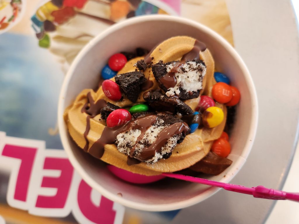 Menchies-Frozen-Yogurt