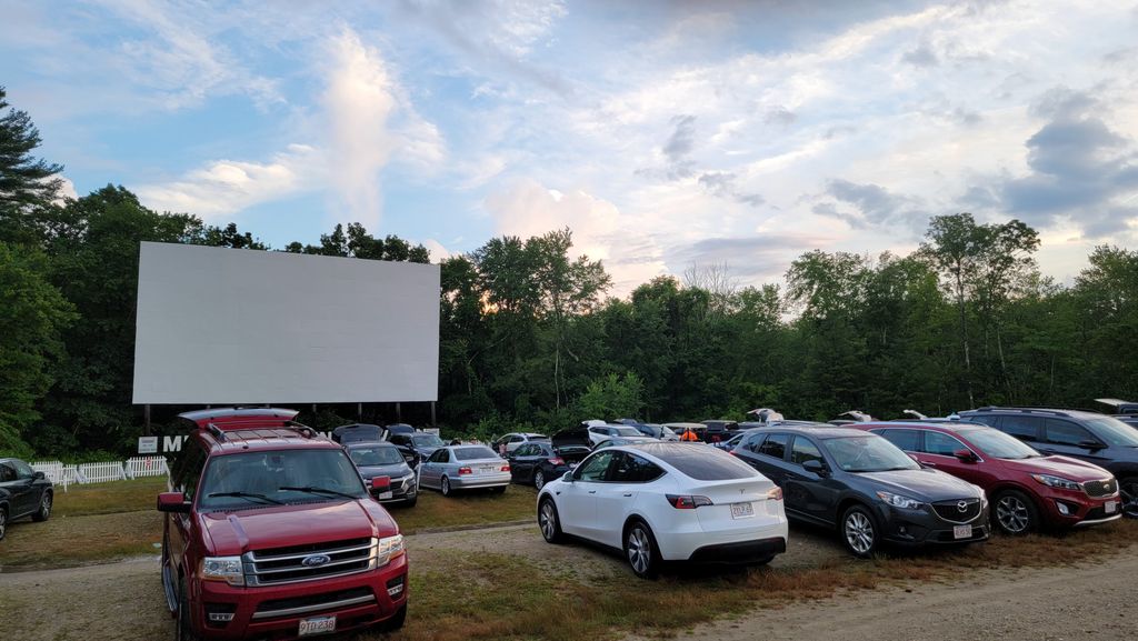 Mendon-Twin-Drive-In