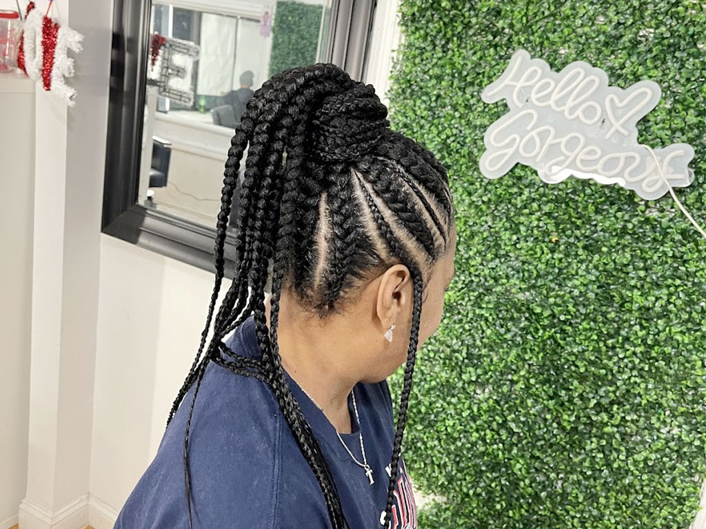 Naomi's African Hair Braiding Salon