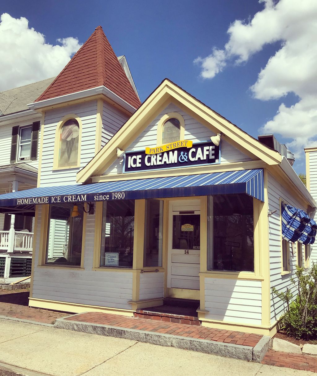 Park-Street-Ice-Cream-Shoppe