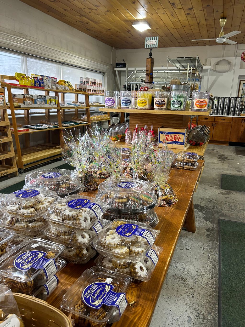 Pizzi-Farm-Market-Deli-1