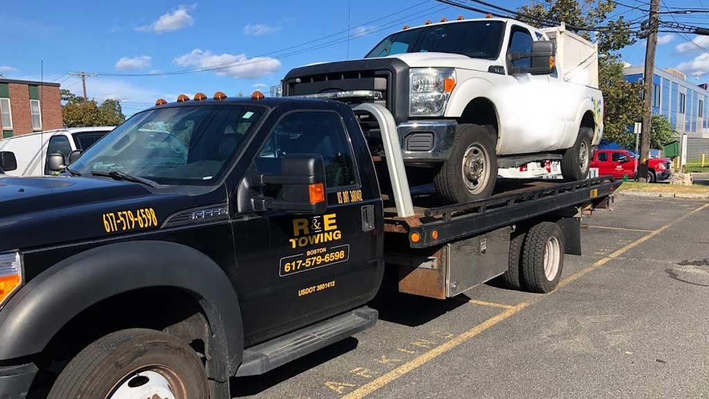 R&E Towing