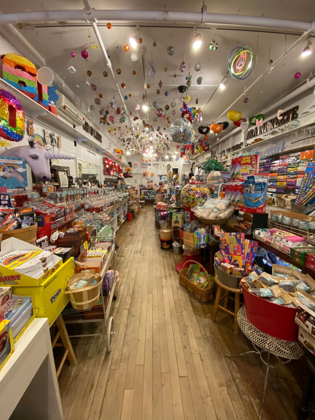 Robins-Candy-Shop-1