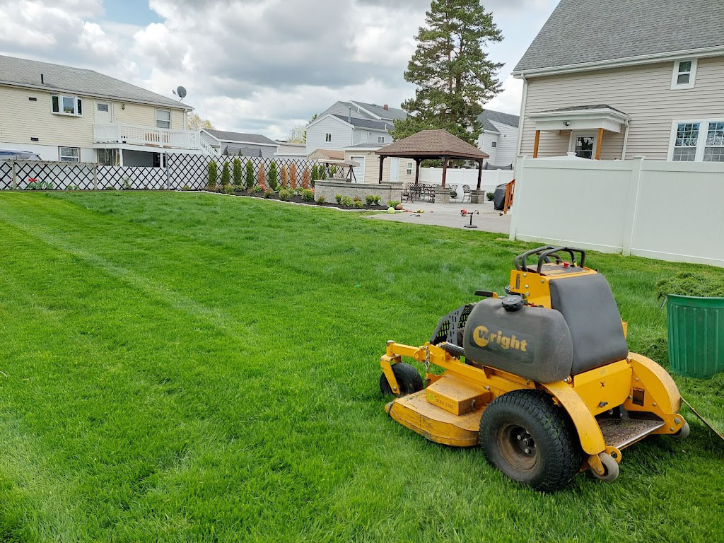 Thunder Landscaping CORP