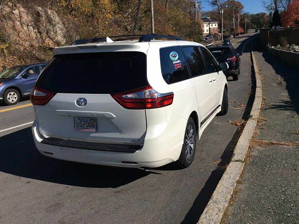 Boston Airport Taxi & Car Shuttle Minivan Child Seat