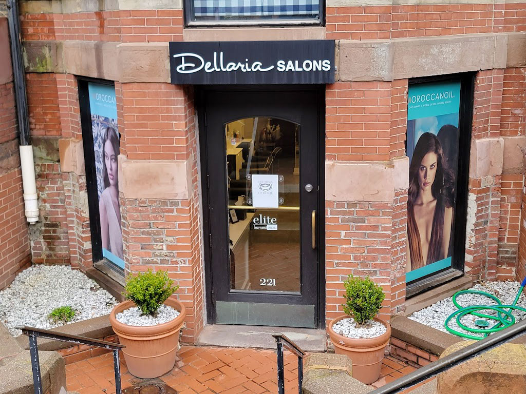 Dellaria Salons