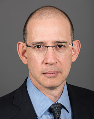 Dr. Luis Quinonez, MD