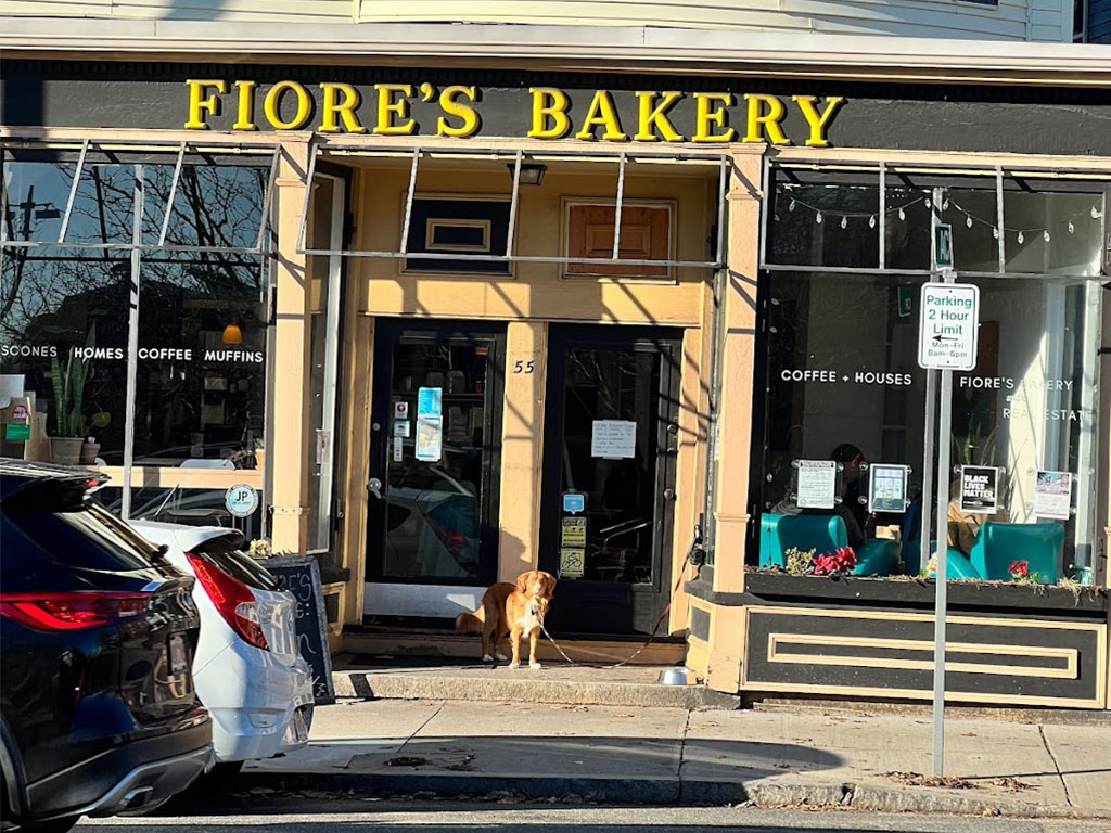 Fiore's Bakery