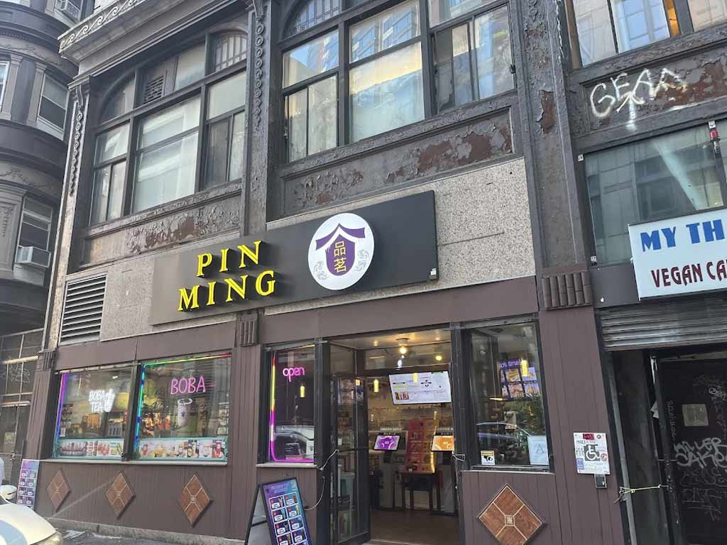 Lychee Green Tea and Taro Milk Tea at Pin Ming Bubble Tea