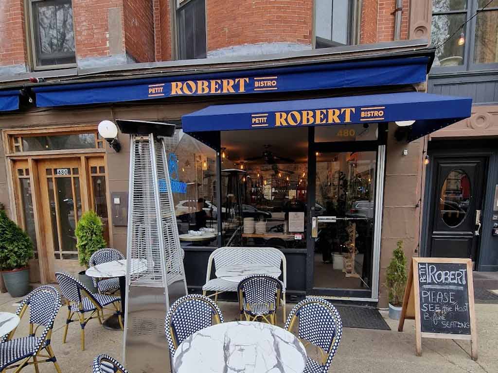 Petit Robert Bistro