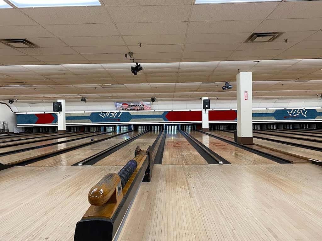  South Boston Candlepin