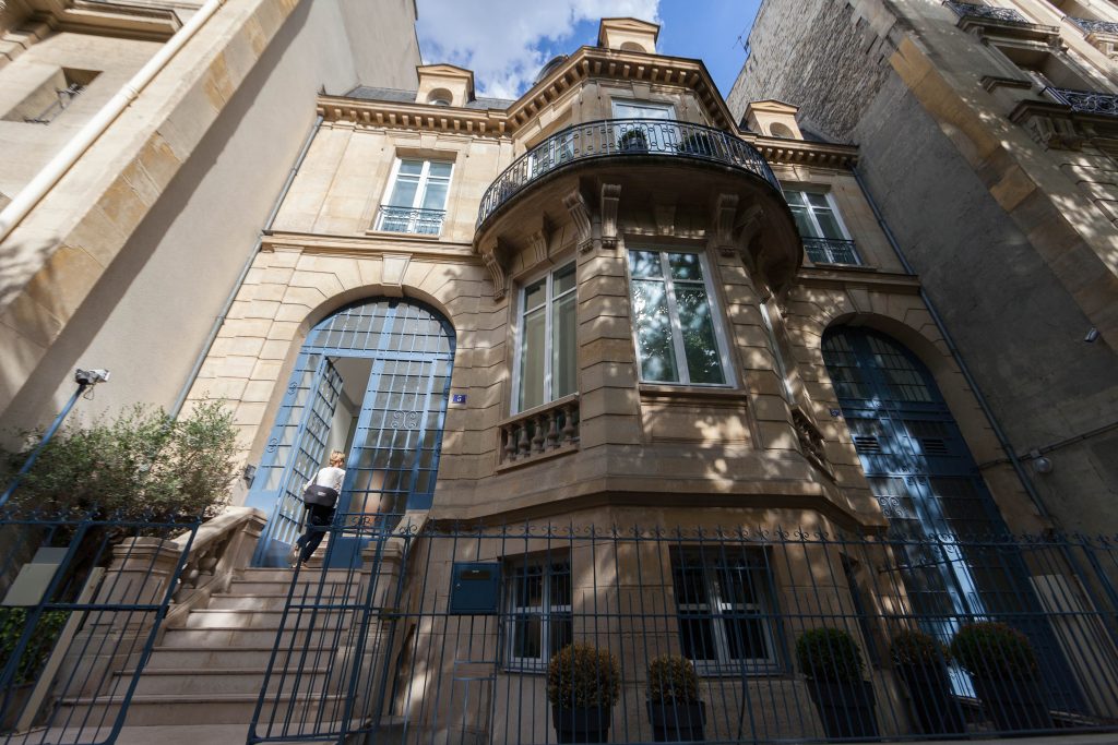 The American University of Paris